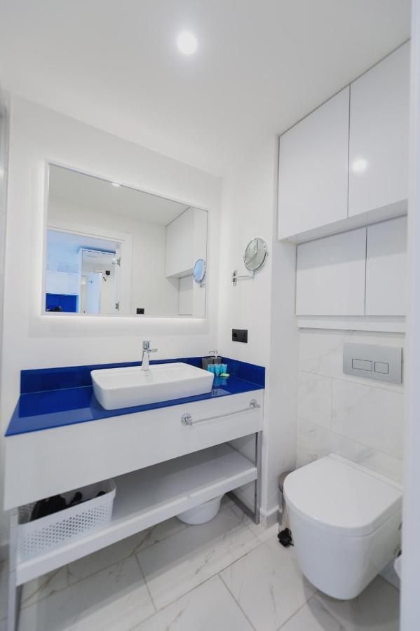Aparthotel ~ Orbi City ~ Батуми Экстерьер фото